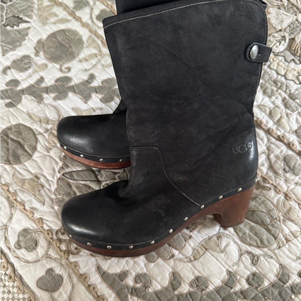 UGG Lynnea Black Clog Booties with Wooden Soles